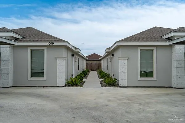 1009 W La Pointe Ave - Photo 3